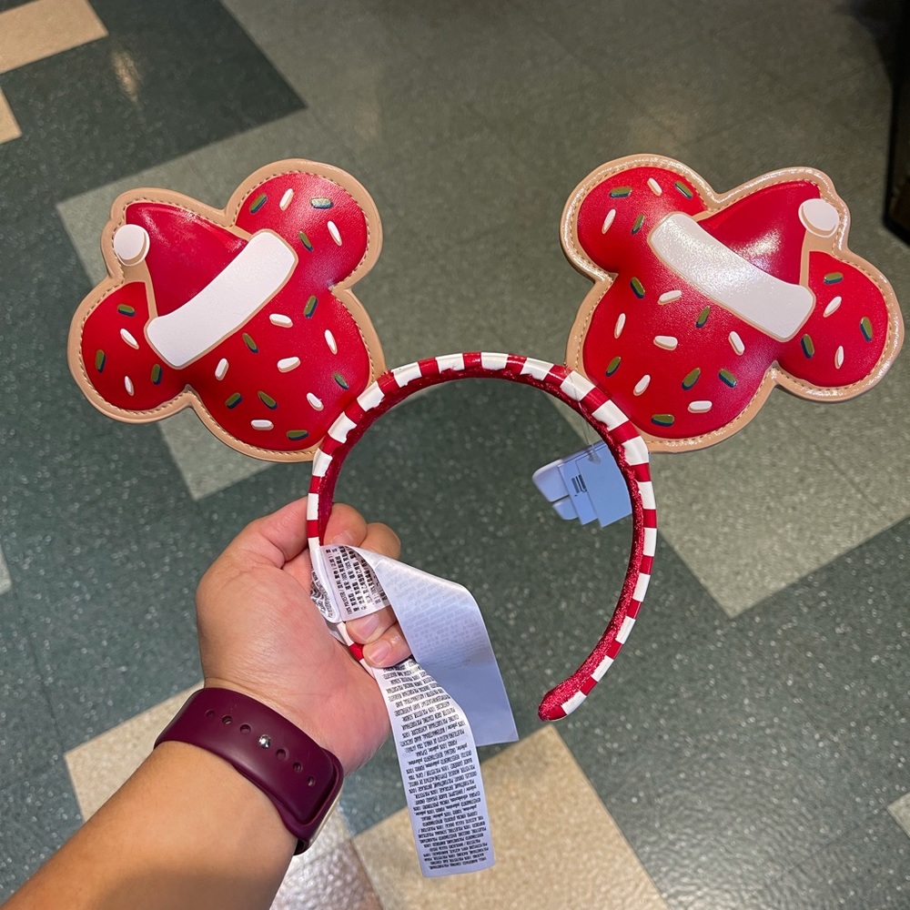 Disney Disneyland 2021 christmas gingerbread ears